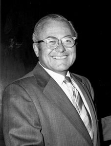 Howard G. Mullett - A Family Affair - In 1927, Howard A. Mullett assumed the secretary role, and in 1928 became president of Bradley. After moving through the sales ranks, his son, Howard G. Mullett became president in 1953. By 1980,grandson Donald H. Mullett assumed the president?s role and today, is the company?s CEO. In the fourth Mullett generation, two of Don?s sons, Bryan and Erik hold key positions in the company.